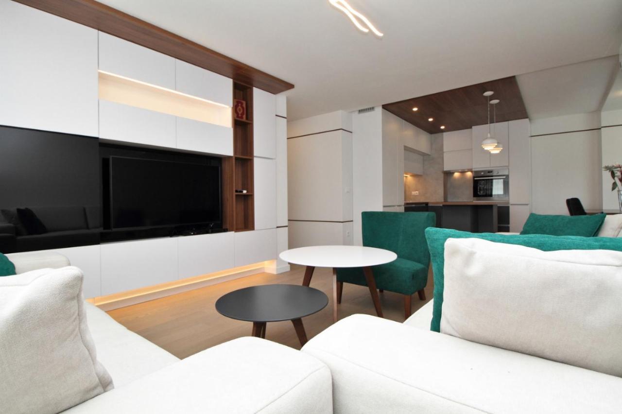 Ambijent Apartman Free Public Parking ซาราเยโว ภายนอก รูปภาพ