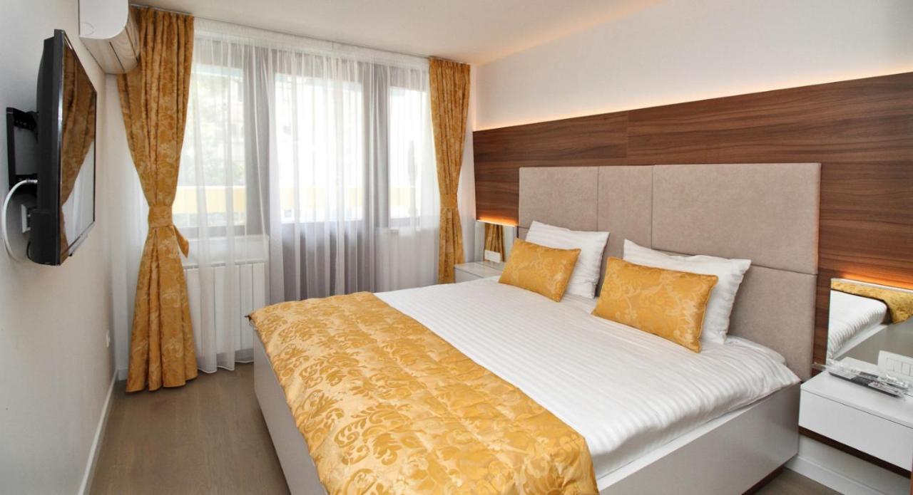 Ambijent Apartman Free Public Parking ซาราเยโว ภายนอก รูปภาพ