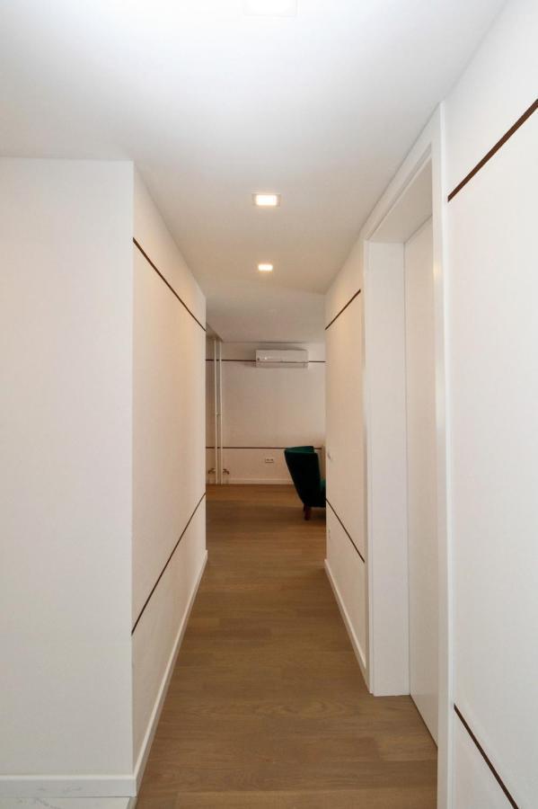 Ambijent Apartman Free Public Parking ซาราเยโว ภายนอก รูปภาพ