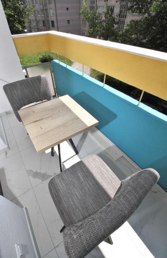 Ambijent Apartman Free Public Parking ซาราเยโว ภายนอก รูปภาพ
