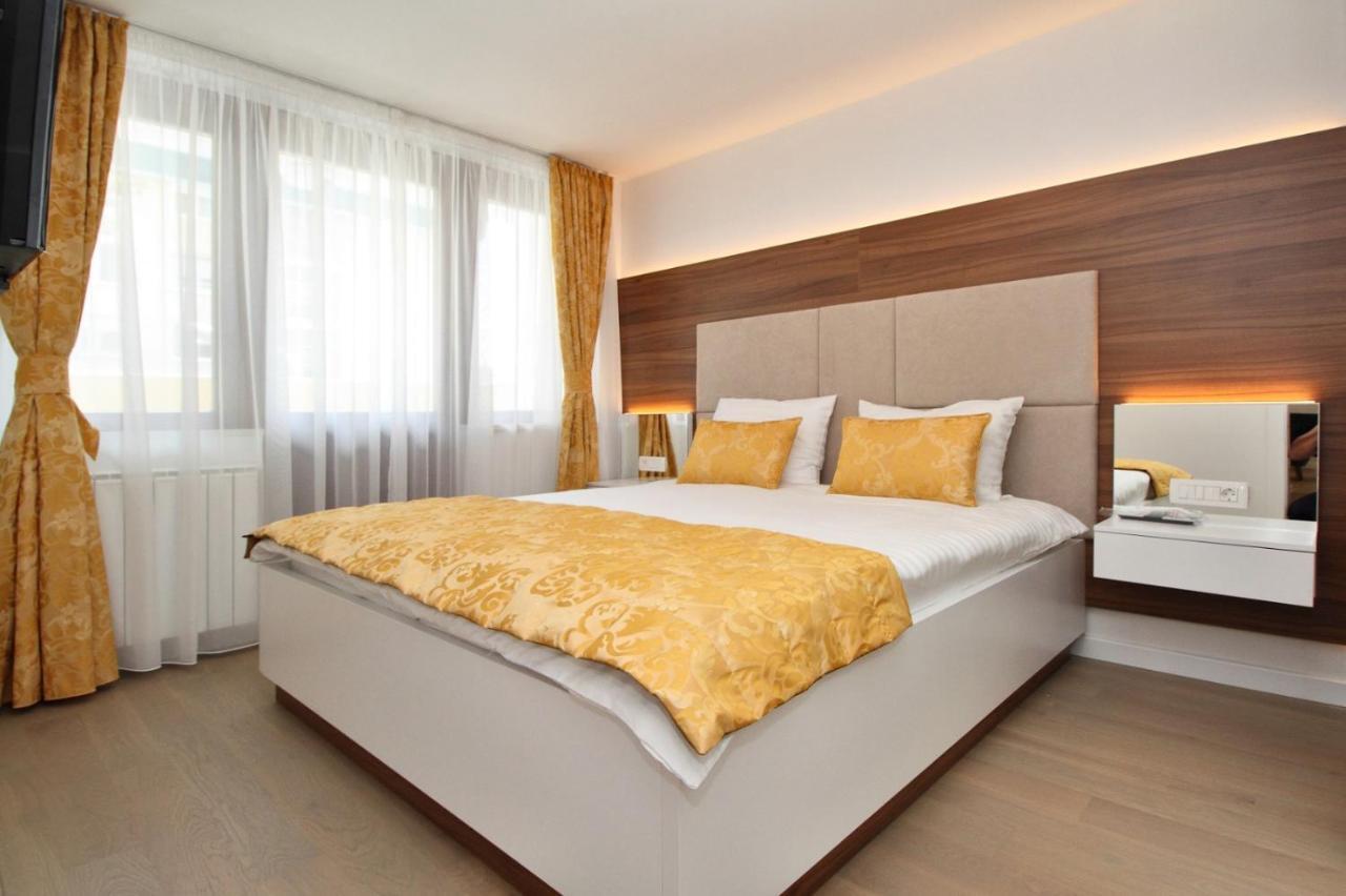 Ambijent Apartman Free Public Parking ซาราเยโว ภายนอก รูปภาพ